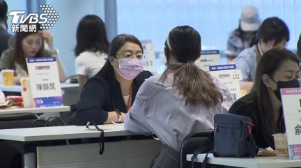 企業留才至少加薪6958元　科技業這月離職最賺
