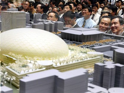 台北大巨蛋前世今生 為何讓棒球迷一等32年？